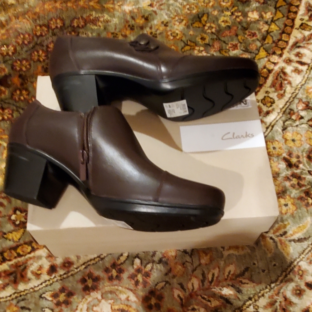 Clarks Booties - Picture 2 of 4